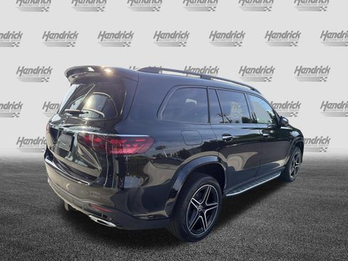 Used 2024 Mercedes-Benz GLS 450 4MATIC image 10
