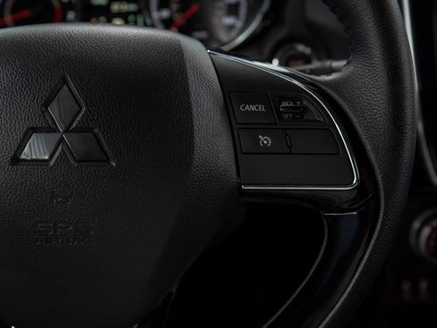 Used 2024 Mitsubishi Outlander Sport SE image 19