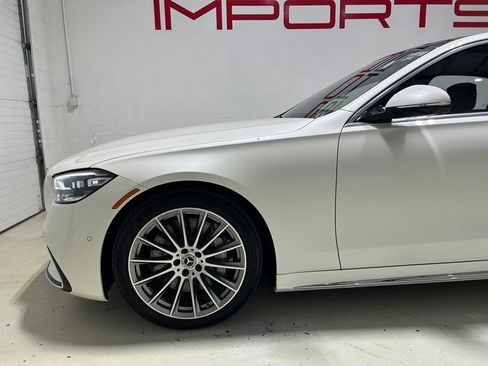 Used 2023 Mercedes-Benz S 580 4MATIC Sedan image 3
