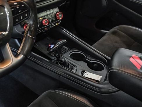 Used 2022 Dodge Durango SRT w/ Technology Group AWD/4WD image 25