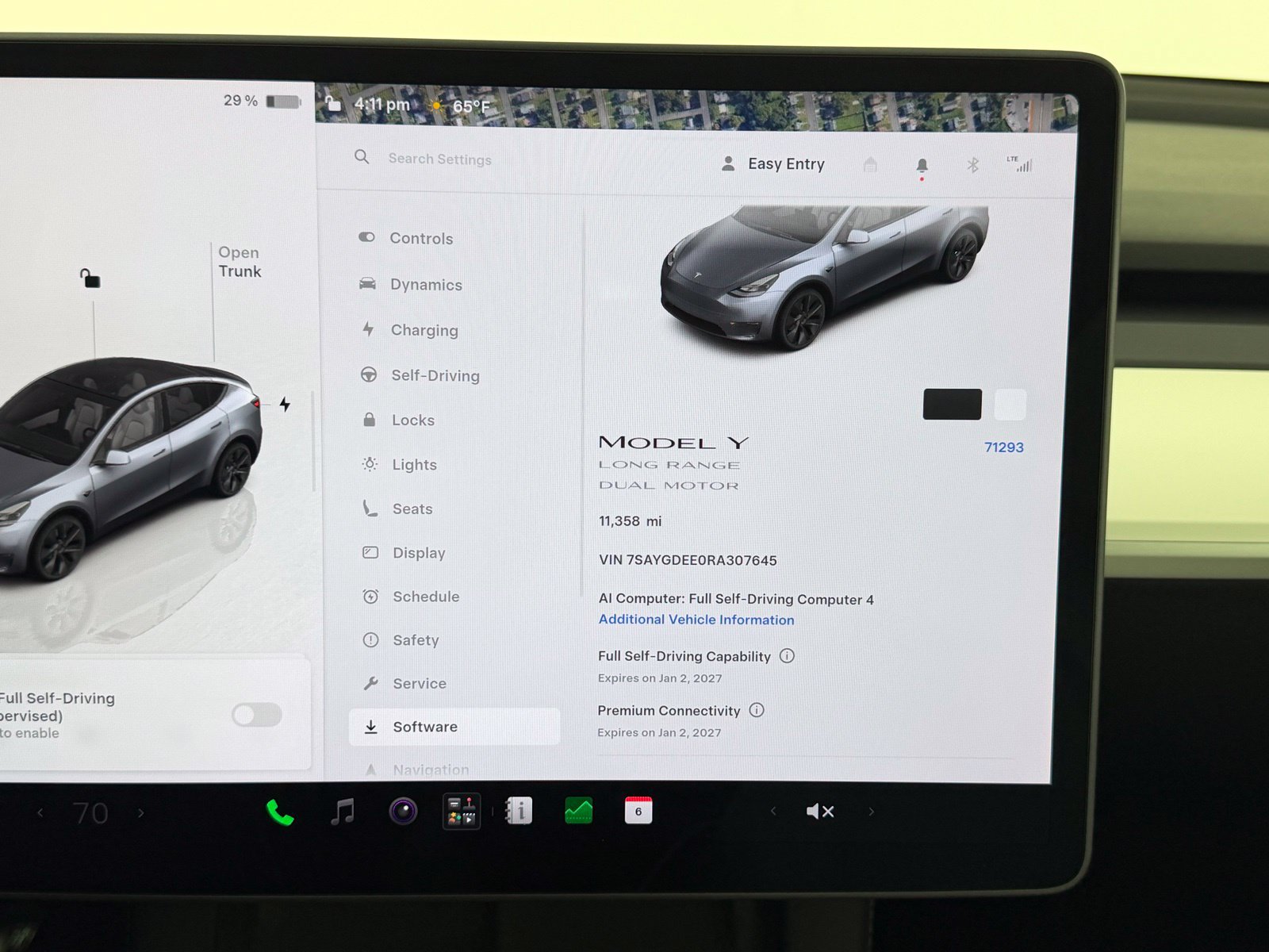 Used 2024 Tesla Model Y Long Range AWD/4WD image 21