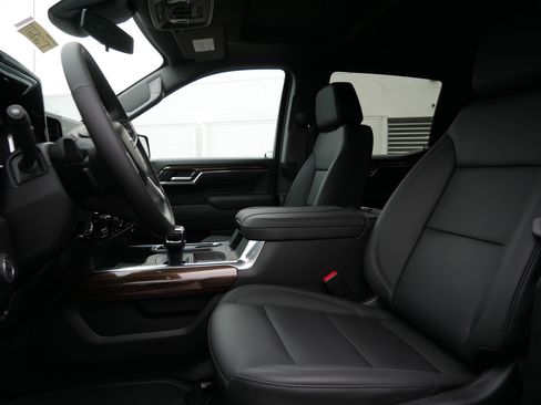 New 2026 Chevrolet Silverado 1500 LT Trail Boss w/ LT Trail Boss Premium Package AWD/4WD image 4