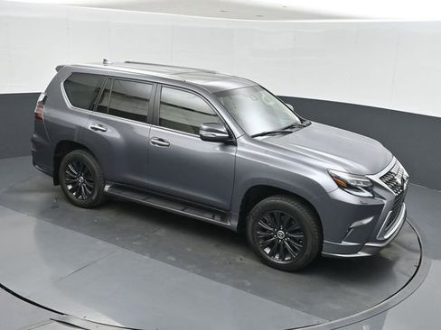 Used 2023 Lexus GX 460 Luxury w/ Sport Design Package AWD/4WD image 33
