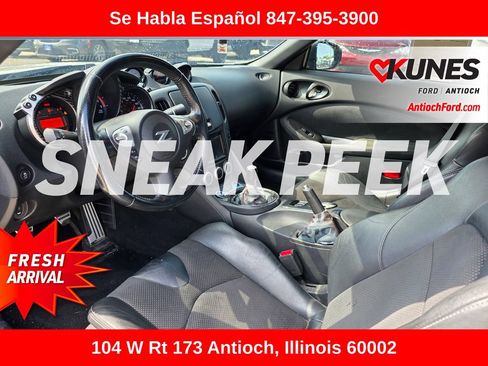 Used 2014 Nissan 370Z Touring RWD image 15