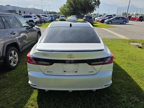 Used 2025 Toyota Camry XSE FWD image 3