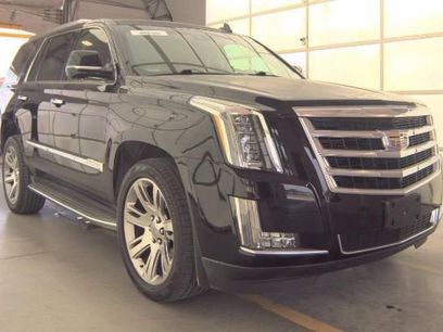 Used 2016 Cadillac Escalade Luxury