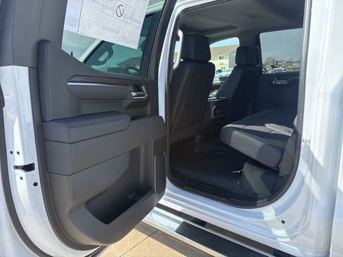 New 2026 GMC Sierra 1500 SLT AWD/4WD image 37