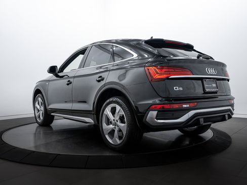 Certified 2025 Audi Q5 2.0T Premium image 5