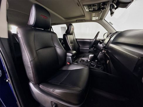 Used 2024 Toyota 4Runner TRD Off-Road Premium image 29