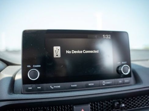 Used 2025 Honda CR-V LX image 18