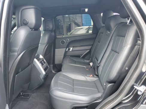 Used 2019 Land Rover Range Rover Sport HSE image 28