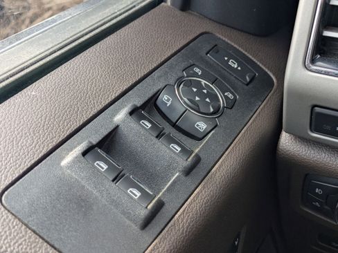 Used 2020 Ford F250 King Ranch w/ King Ranch Ultimate Package image 32