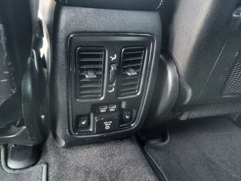 Used 2015 Jeep Grand Cherokee Limited AWD/4WD image 35
