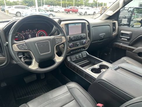 Used 2015 GMC Sierra 3500 Denali w/ Duramax Plus Package AWD/4WD image 31