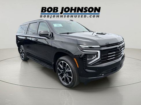 Certified 2026 Chevrolet Suburban RST w/ Comfort Package AWD/4WD image 1