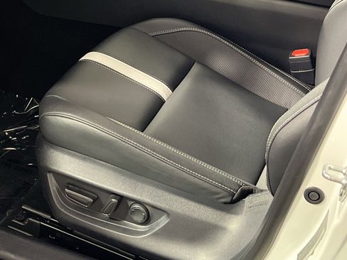 Used 2025 Toyota Camry SE image 14