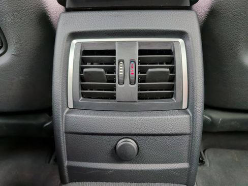 Used 2018 BMW M3 image 33