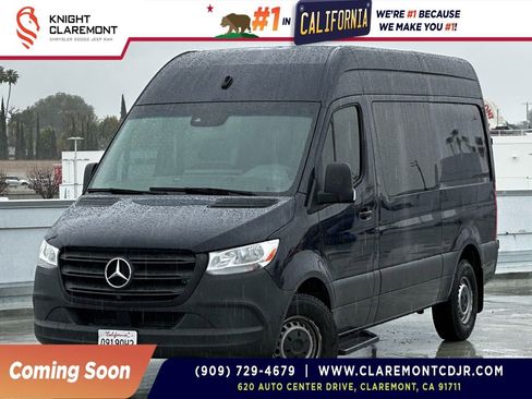 Used 2021 Mercedes-Benz Sprinter 2500 image 1