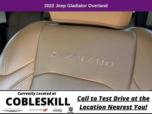 Used 2022 Jeep Gladiator Overland w/ Popular Equipment Package AWD/4WD image 18