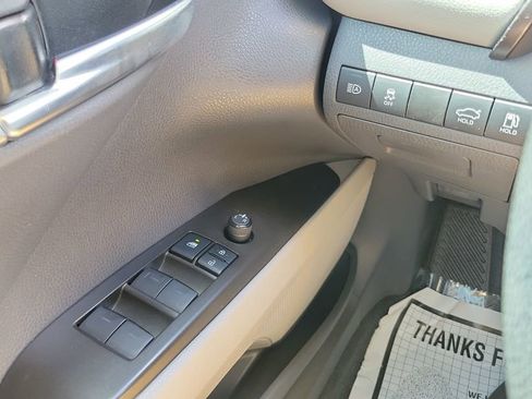 Used 2021 Toyota Camry LE FWD image 19