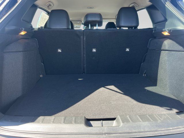 Certified 2026 Nissan Kicks SR w/ Cold Weather Package AWD/4WD image 19