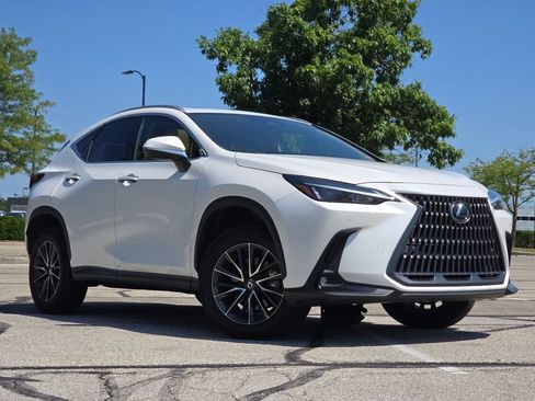 Used 2025 Lexus NX 250 AWD w/ Accessory Package (2T) image 1