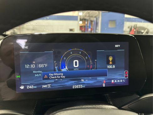 Used 2026 Chevrolet Equinox LT AWD/4WD image 17