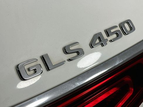 Used 2020 Mercedes-Benz GLS 450 4MATIC image 28