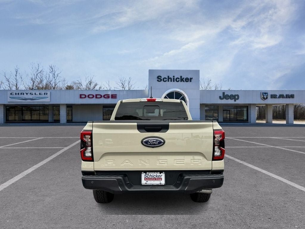 Used 2025 Ford Ranger Lariat w/ FX4 Off-Road Package AWD/4WD image 4