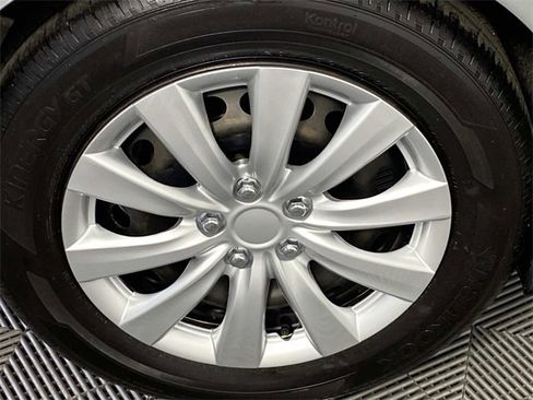 Used 2021 Nissan Sentra S image 28