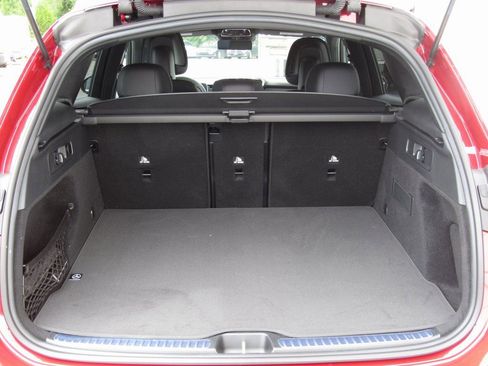 New 2025 Mercedes-Benz GLC 300 4MATIC image 23