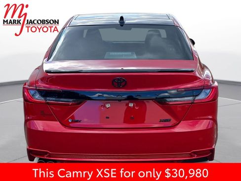 Used 2025 Toyota Camry XSE image 11