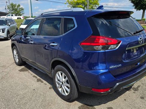 Used 2017 Nissan Rogue SV AWD/4WD image 9