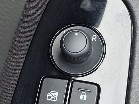 Used 2018 MAZDA CX-5 Sport image 28