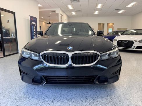 Used 2019 BMW 330i Sedan w/ Driving Assistance Package RWD image 12