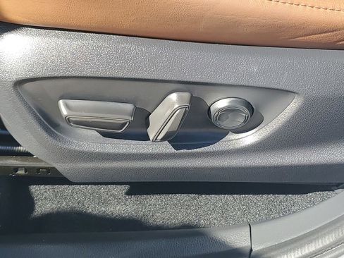 Certified 2025 Toyota Crown Signia w/ Advanced Technology Package image 24