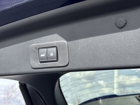 Used 2025 Nissan Murano Platinum image 22