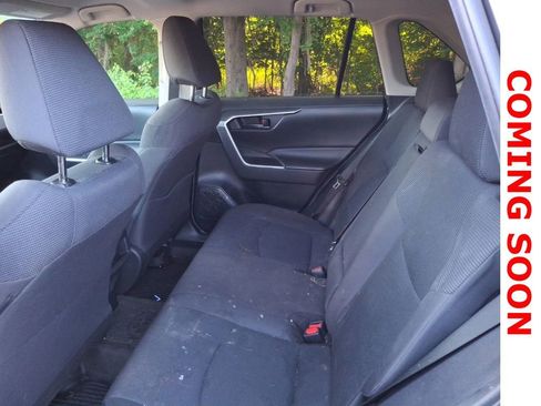 Used 2019 Toyota RAV4 LE w/ All Weather Liner Package AWD/4WD image 10