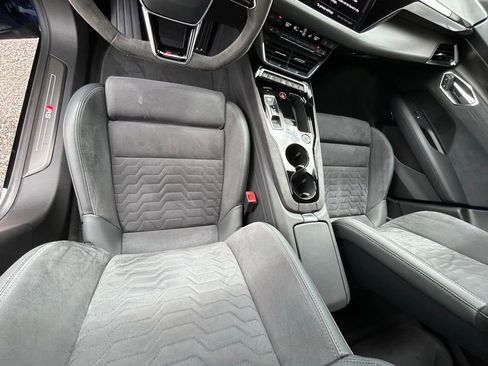 Used 2024 Audi RS e-tron GT w/ Carbon Performance Package AWD/4WD image 18