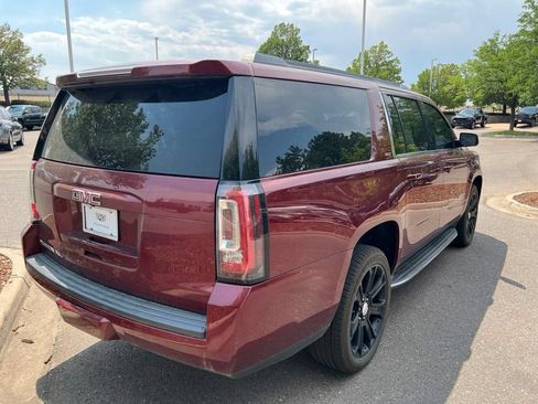 Used 2019 GMC Yukon XL SLT w/ Open Road Package AWD/4WD image 5