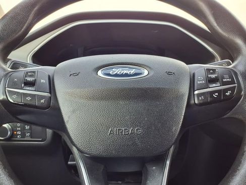 Used 2020 Ford Escape SE image 15