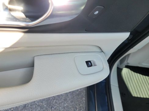 Used 2022 Volvo S60 B5 Inscription w/ Advanced Package image 19