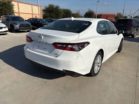 Used 2024 Toyota Camry LE image 3