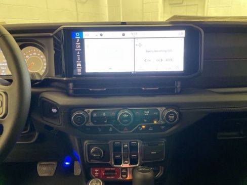 New 2026 Jeep Gladiator Rubicon image 12