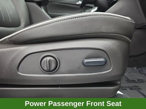 Used 2025 Buick Encore GX Avenir w/ Avenir Technology Package image 49