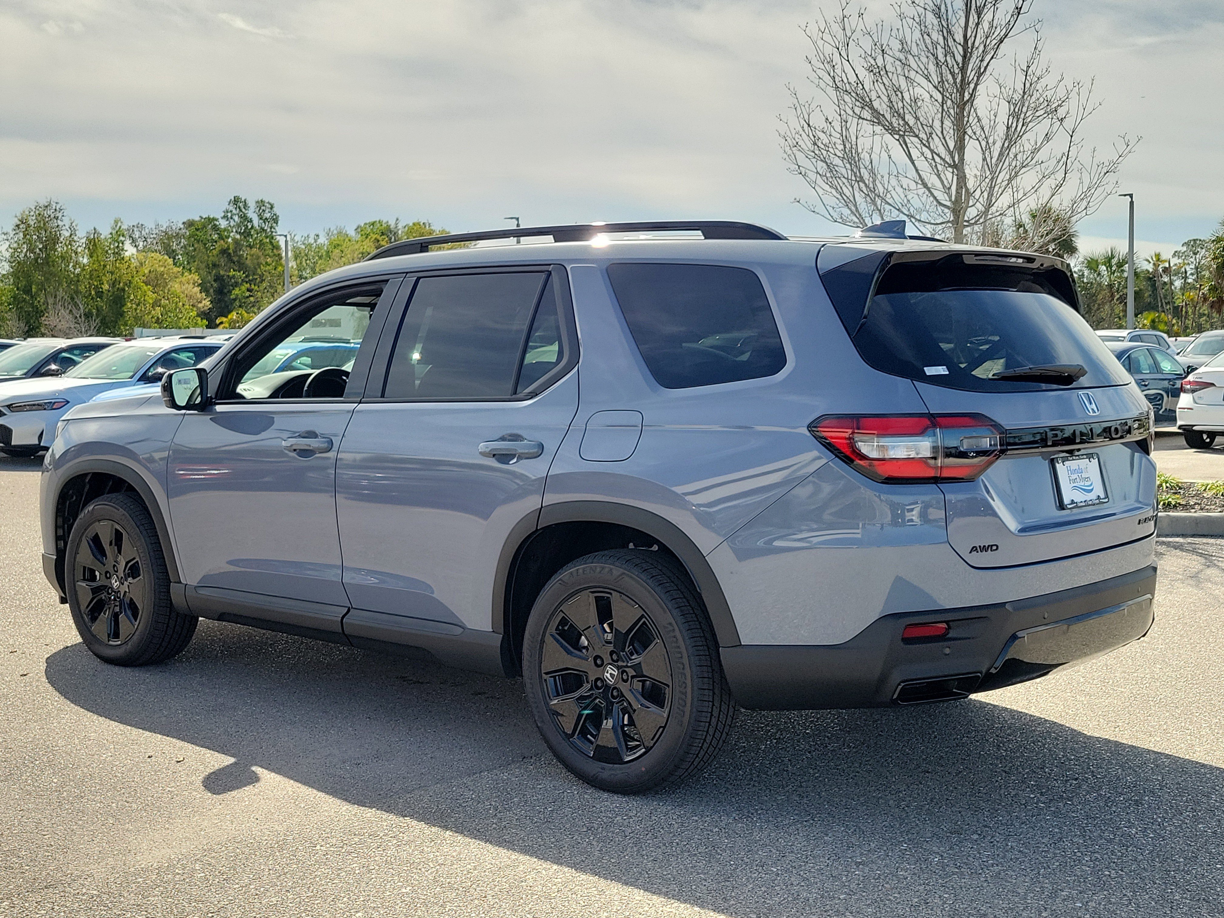 New 2026 Honda Pilot Black Edition image 5