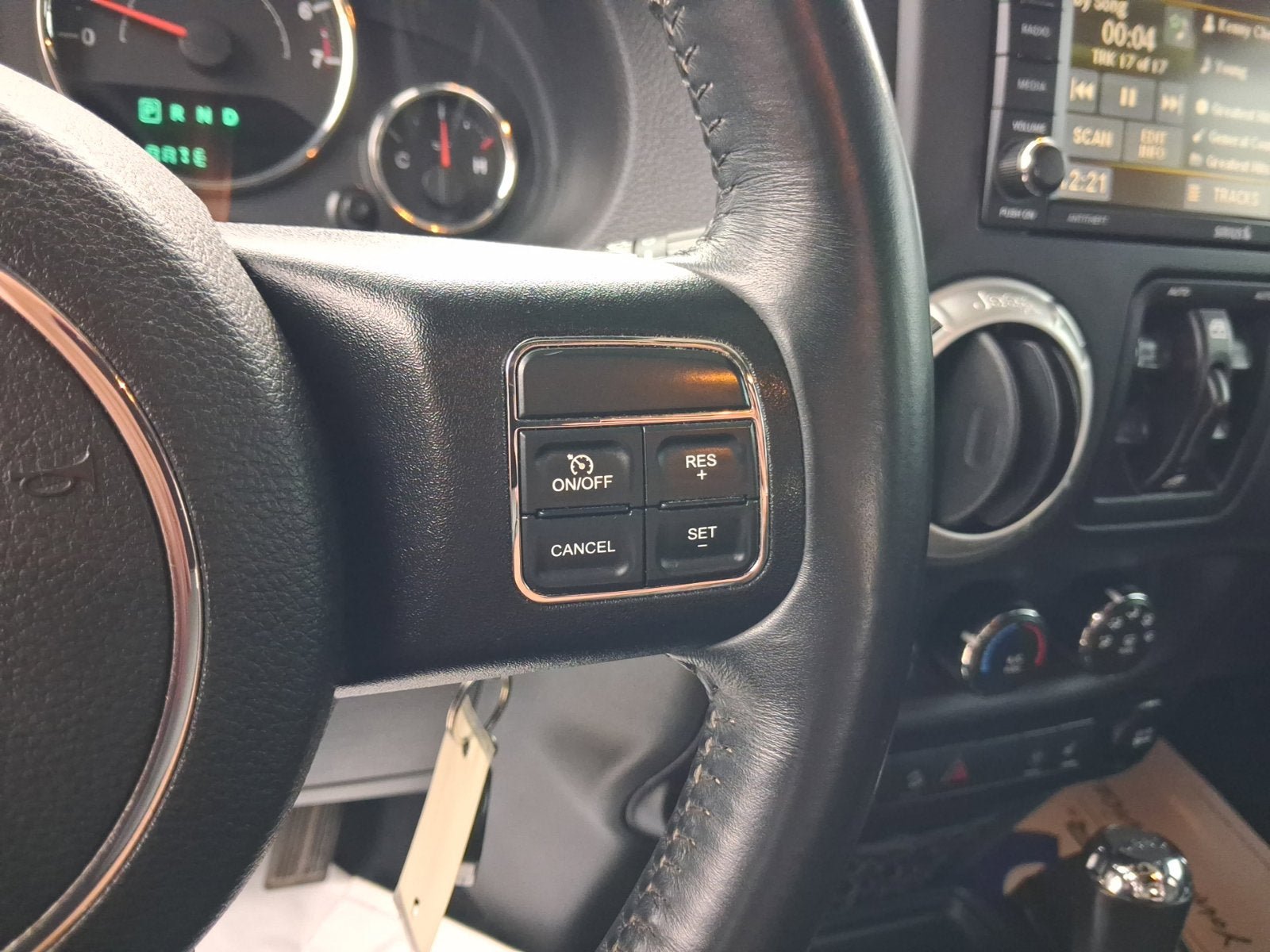 Used 2016 Jeep Wrangler Unlimited Rubicon AWD/4WD image 18