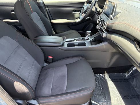 Used 2025 Nissan Sentra SR FWD image 10