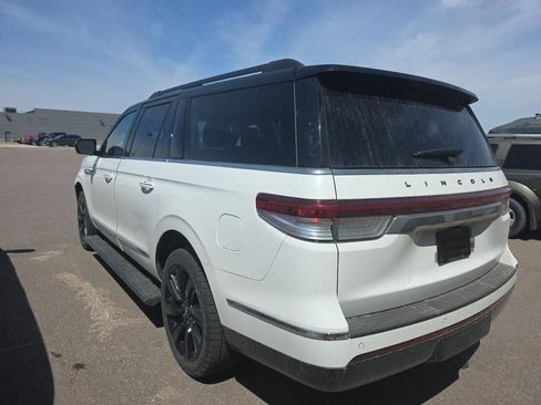 Used 2023 Lincoln Navigator L Black Label AWD/4WD image 3