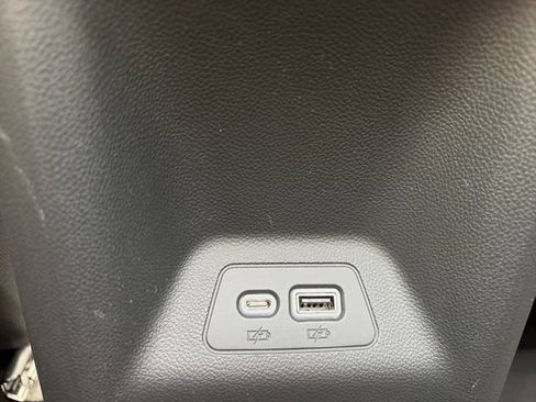 Used 2022 Buick Envision Preferred AWD/4WD image 22